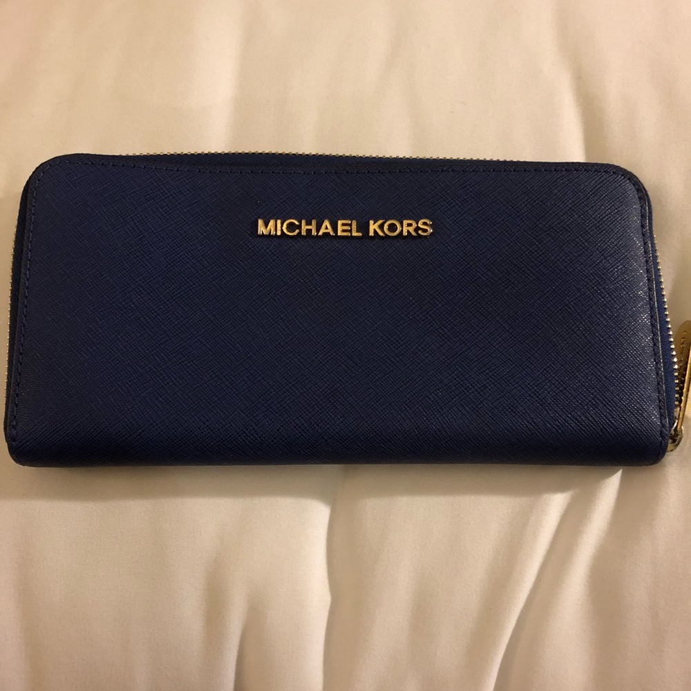 Michael Kors wallet